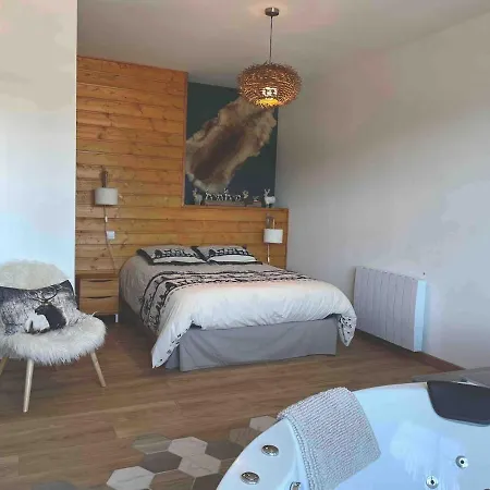 Duplex, 110m2, 7 Minutes Des Pistes, 8 Couchages, Belle Vue Sur Les Montagnes, Cheminee