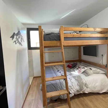 Duplex, 110m2, 7 Minutes Des Pistes, 8 Couchages, Belle Vue Sur Les Montagnes, Cheminee