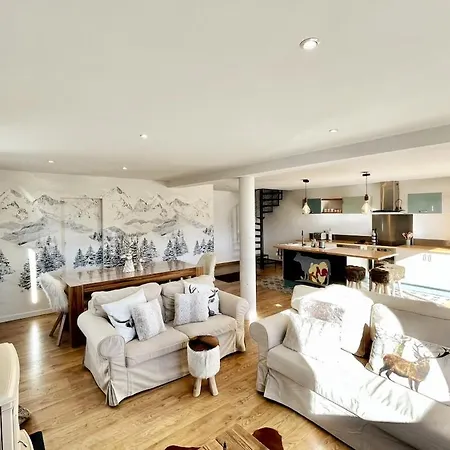 Apartment Duplex, 110m2, 7 Minutes Des Pistes, 8 Couchages, Belle Vue Sur Les Montagnes, Cheminee Formigueres