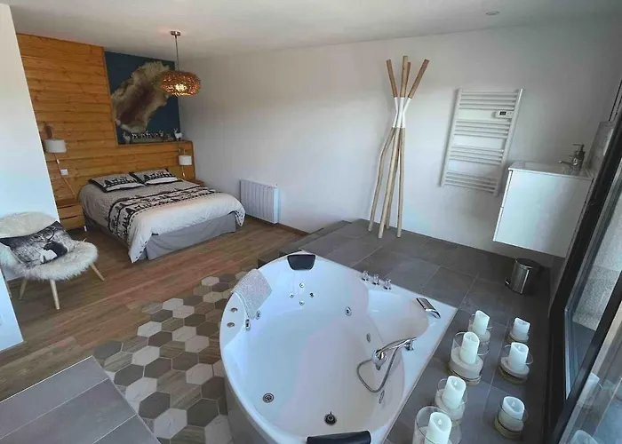 Duplex, 110m2, 7 Minutes Des Pistes, 8 Couchages, Belle Vue Sur Les Montagnes, Cheminee * Формигер