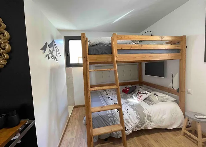 Duplex, 110m2, 7 Minutes Des Pistes, 8 Couchages, Belle Vue Sur Les Montagnes, Cheminee